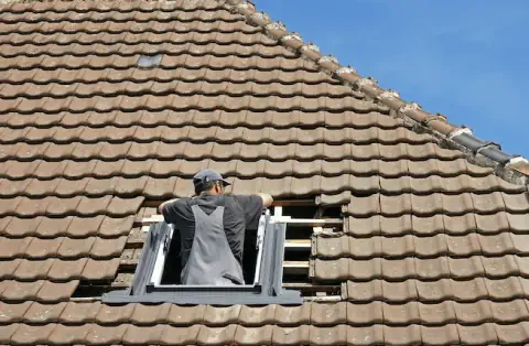 Pose de velux - La Neuville-en-Hez